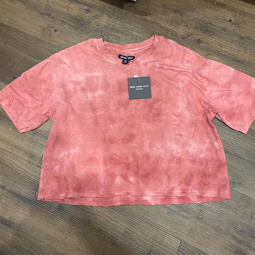 Womens crop top NWT